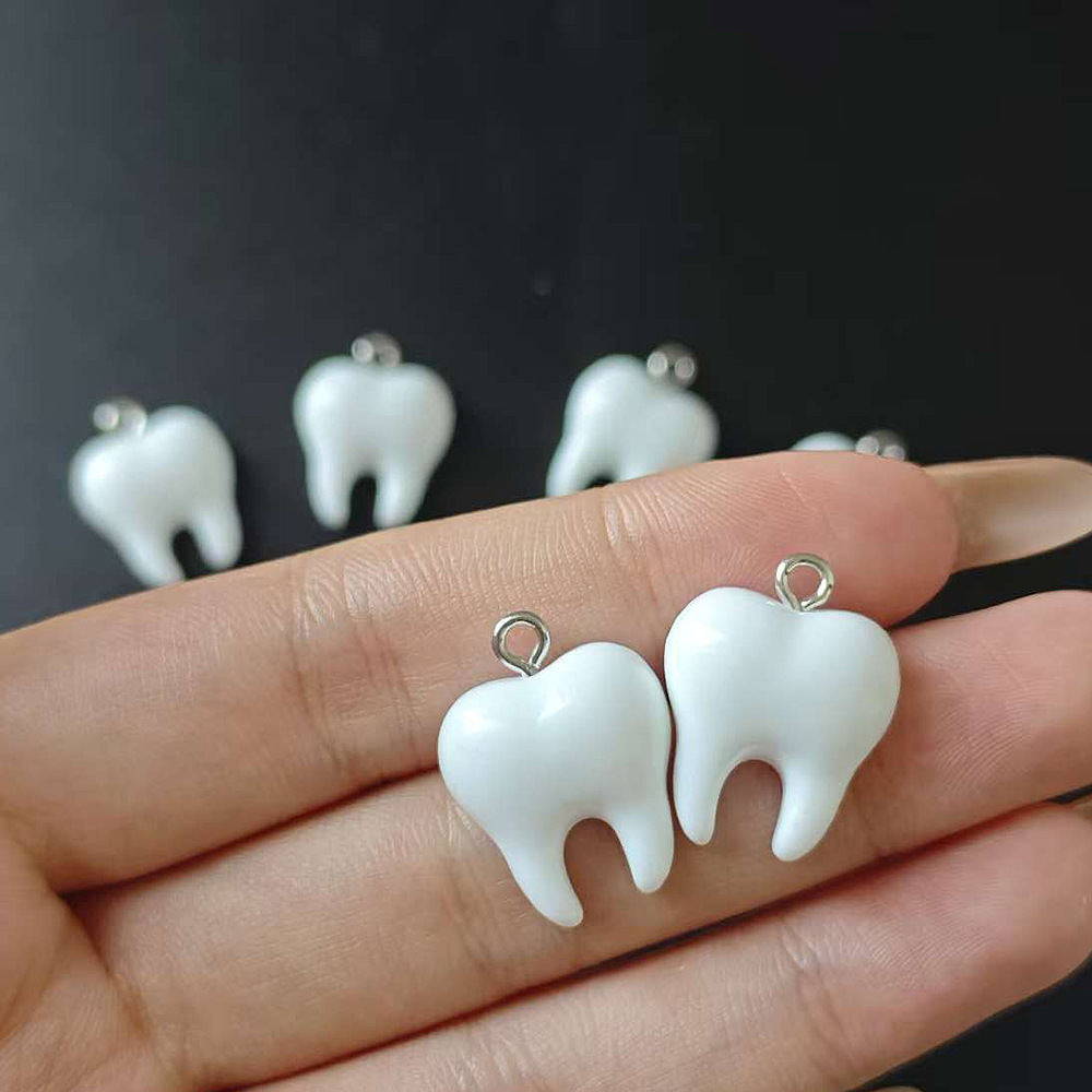 10 Buah Liontin Resin Gigi Put - Resin Art Notes ulasan dan harga